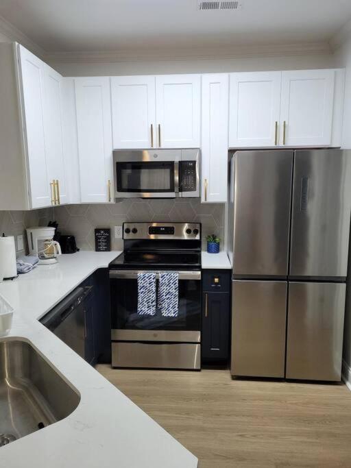 South Charlotte'S Cozy & Modern Apartment Bagian luar foto