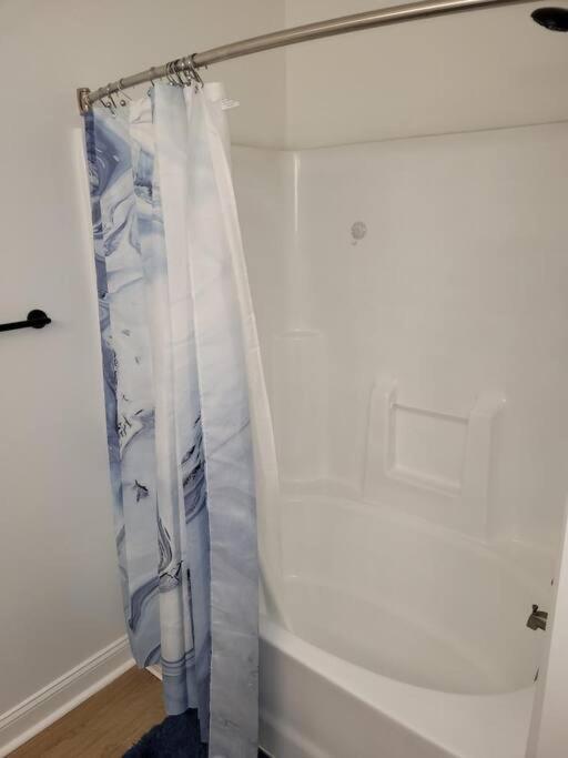 South Charlotte'S Cozy & Modern Apartment Bagian luar foto