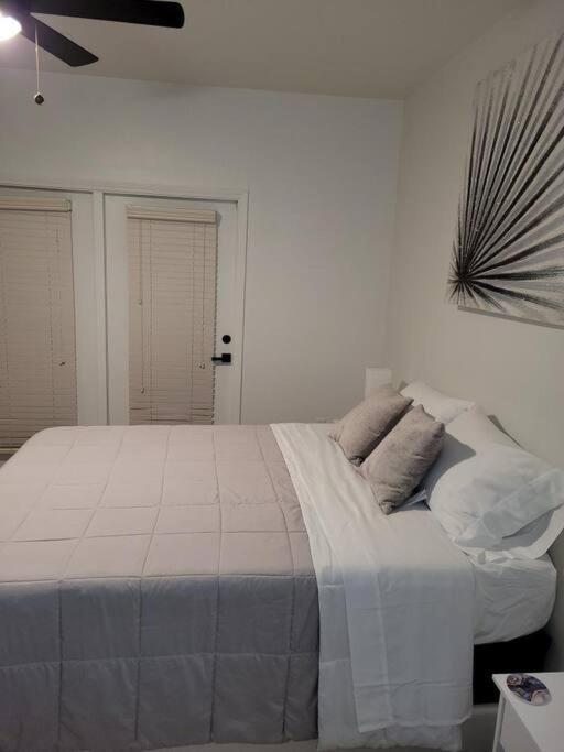 South Charlotte'S Cozy & Modern Apartment Bagian luar foto