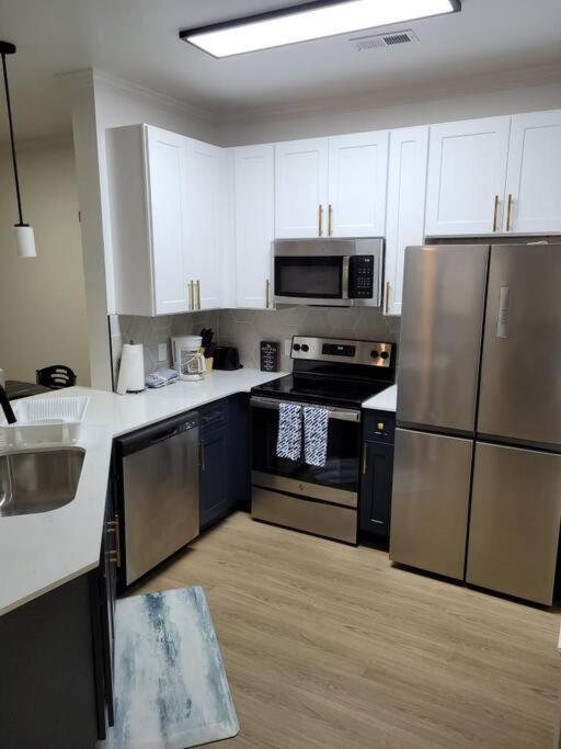 South Charlotte'S Cozy & Modern Apartment Bagian luar foto